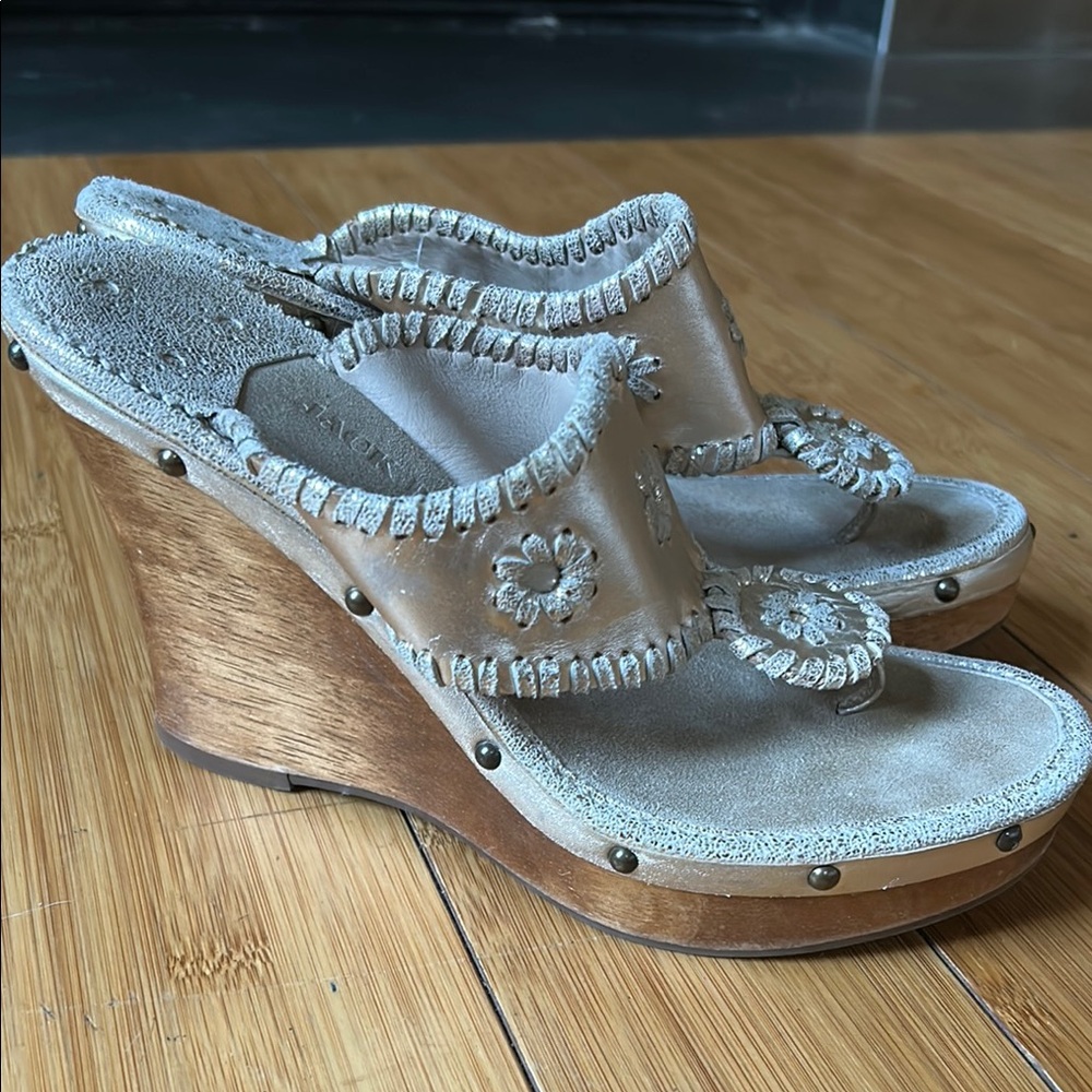 Jack Rogers Gold wood wedges 8